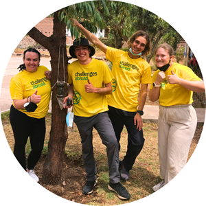 Australian university students teach sustainability topics as part of an overseas volunteer program in Peru